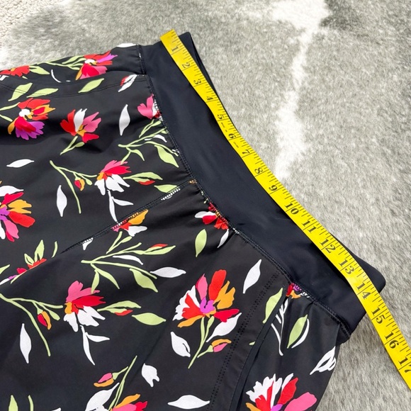 Lands End Floral Board Shorts 8 - Picture 9 of 11